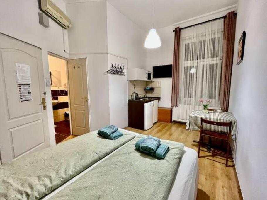 A13 Parliament Sunflower Cozy Apartment บูดาเปสต์ ภายนอก รูปภาพ